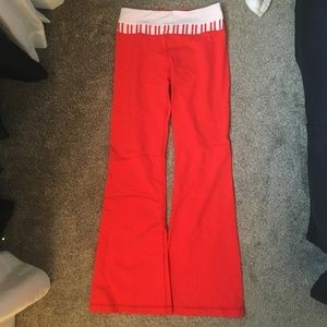 EUC lululemon groove pants in love red/white/twin stripe size 6
